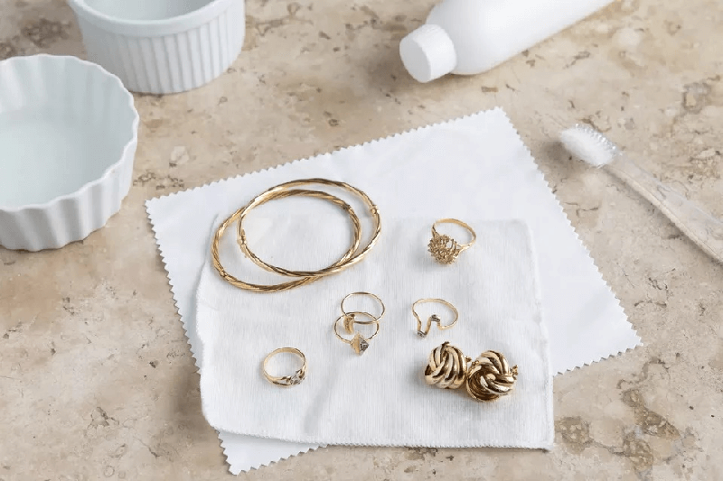 چگونه طلا را مثل روز اول نگه داریم؟